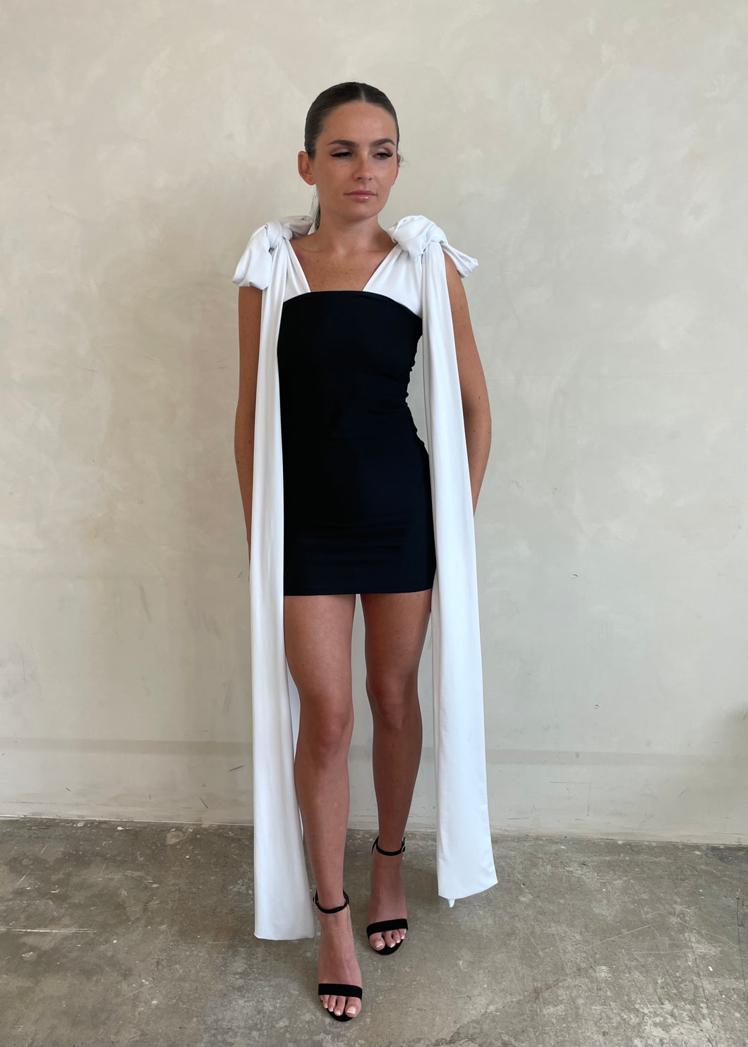 Black and White Maxi Bow Mini Dress SAMPLE